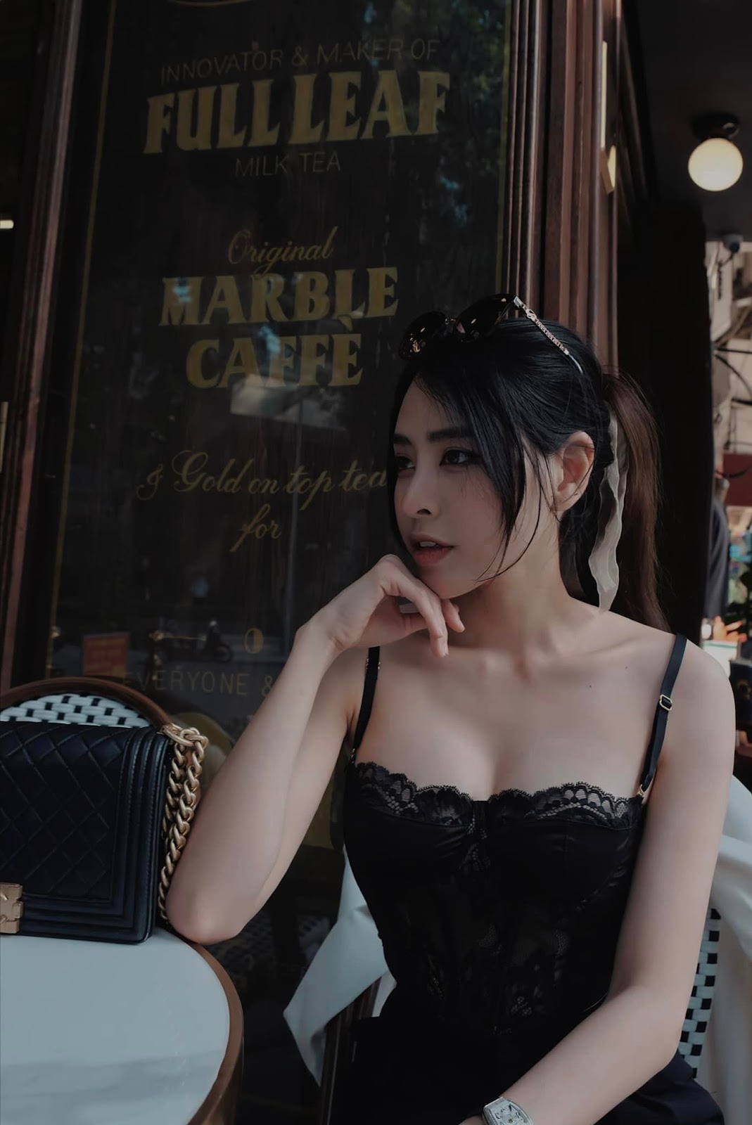 Ảnh Gái Xinh Instagram Hạnh Bích Trần Chen Bi Xing – __hanhbichtran__