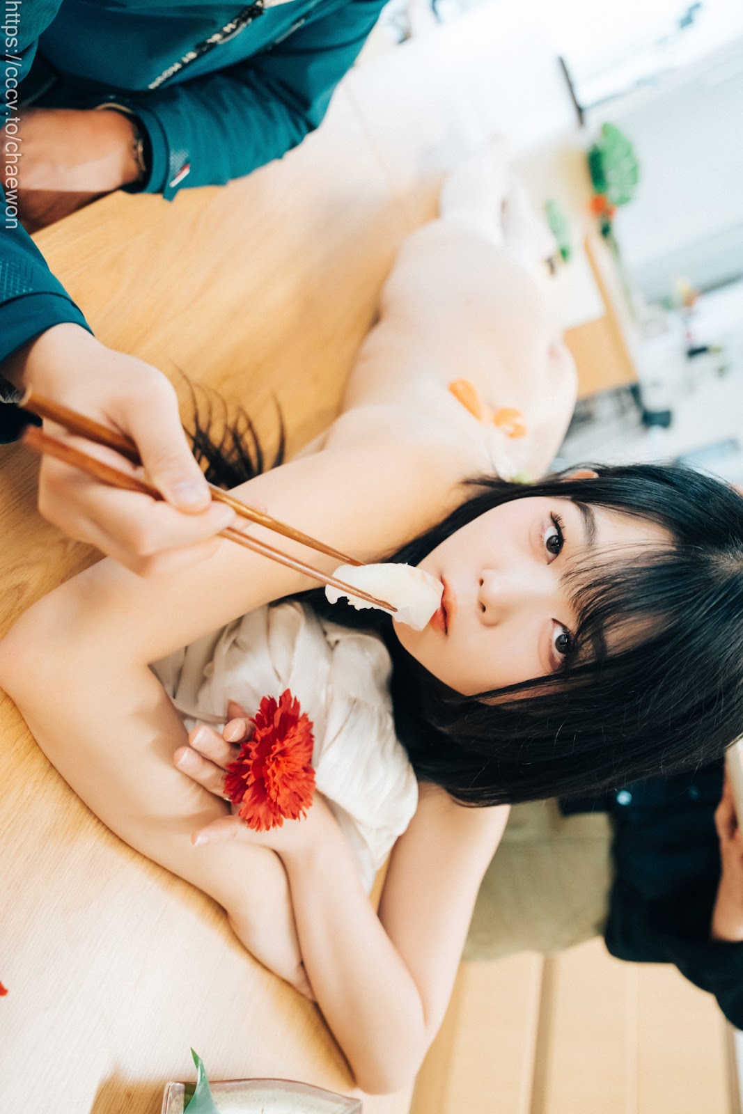 Ảnh Nóng 18+ Gái Xinh ZIA.Kwon 권지아, Loozy “Nyotaimori” Set.02