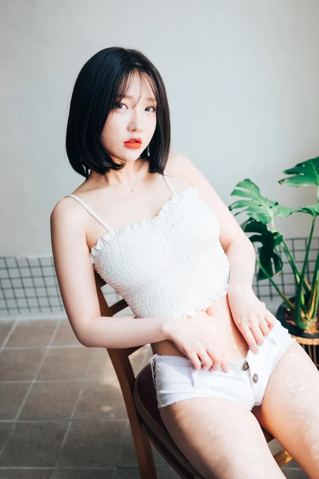 Ảnh Nóng 18+ Gái Xinh Son Yeeun 손예은, [LOOZY] Officegirl’s Vacation Vol.01