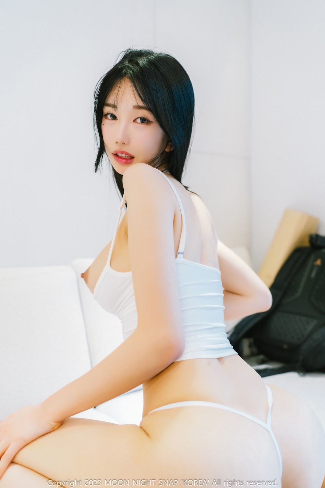 Ảnh Nóng 18+ Gái Xinh Yunjin 챌이, [Moon Night Snap] Yunjin Peeking Set.02 – Onlyfans Leak